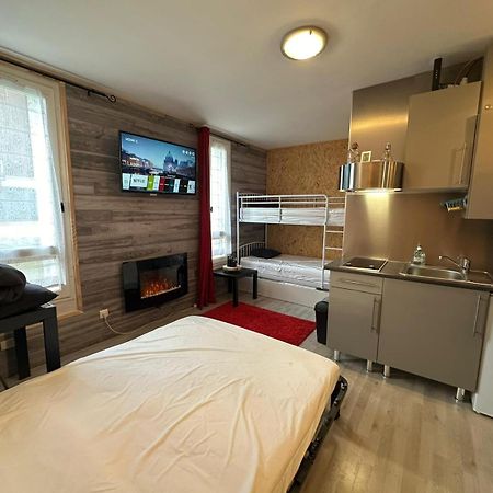 Appartement Le Chaleureux Cocon Rouge à Ustou Extérieur photo
