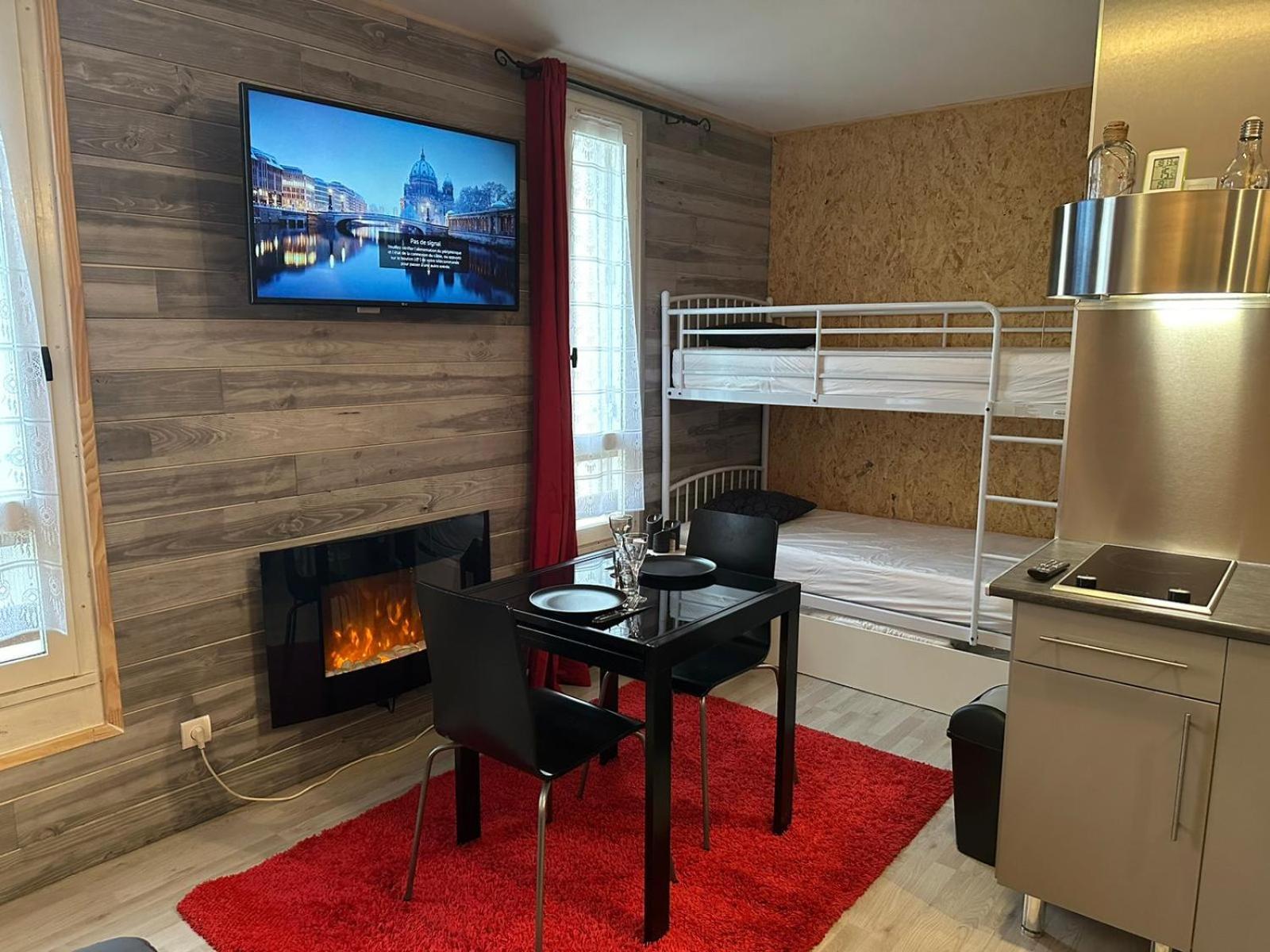 Appartement Le Chaleureux Cocon Rouge à Ustou Extérieur photo
